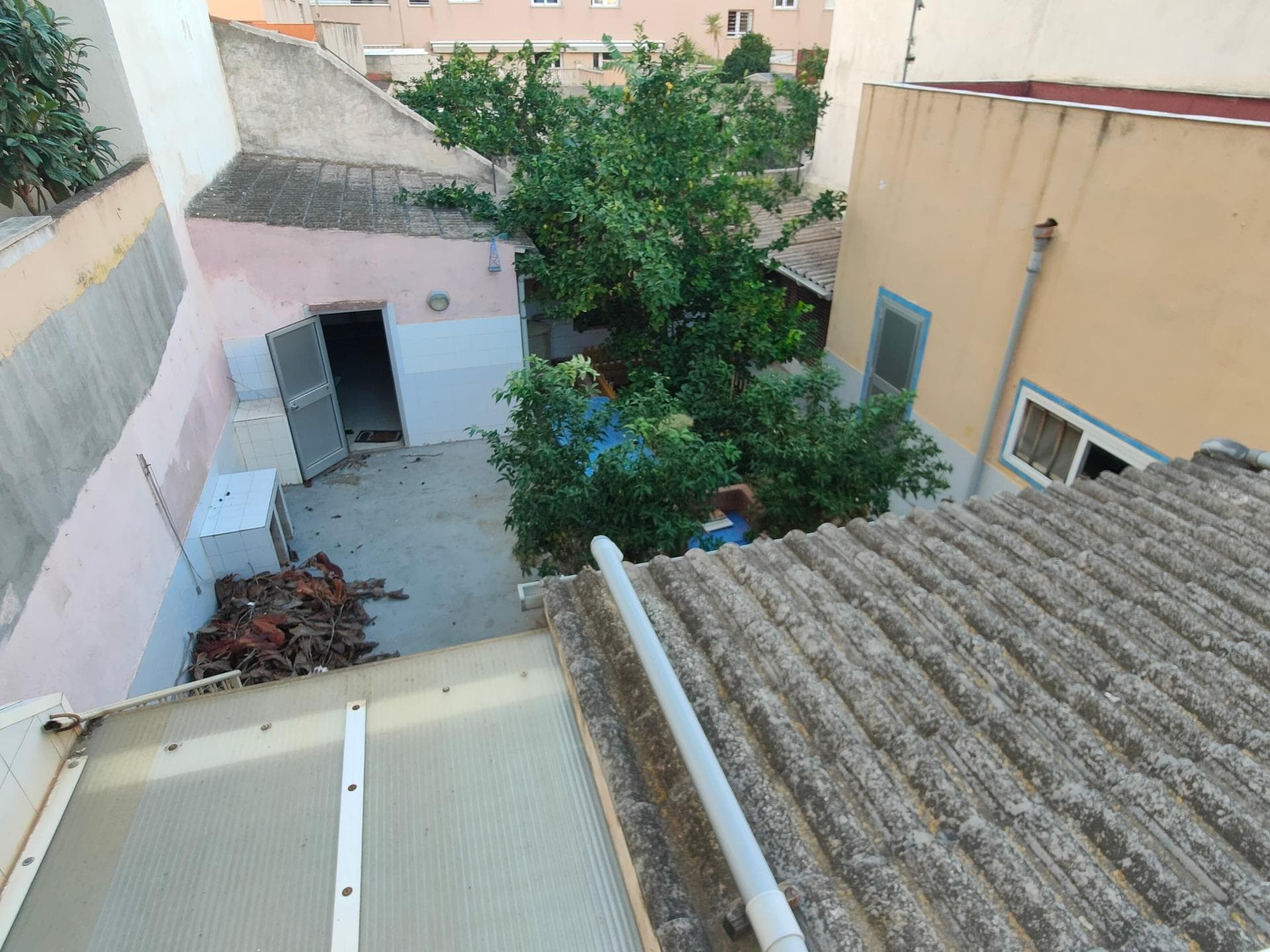 **Unique Opportunity in Es Molinar, Palma: Building Plot or Single-Family House to Renovate