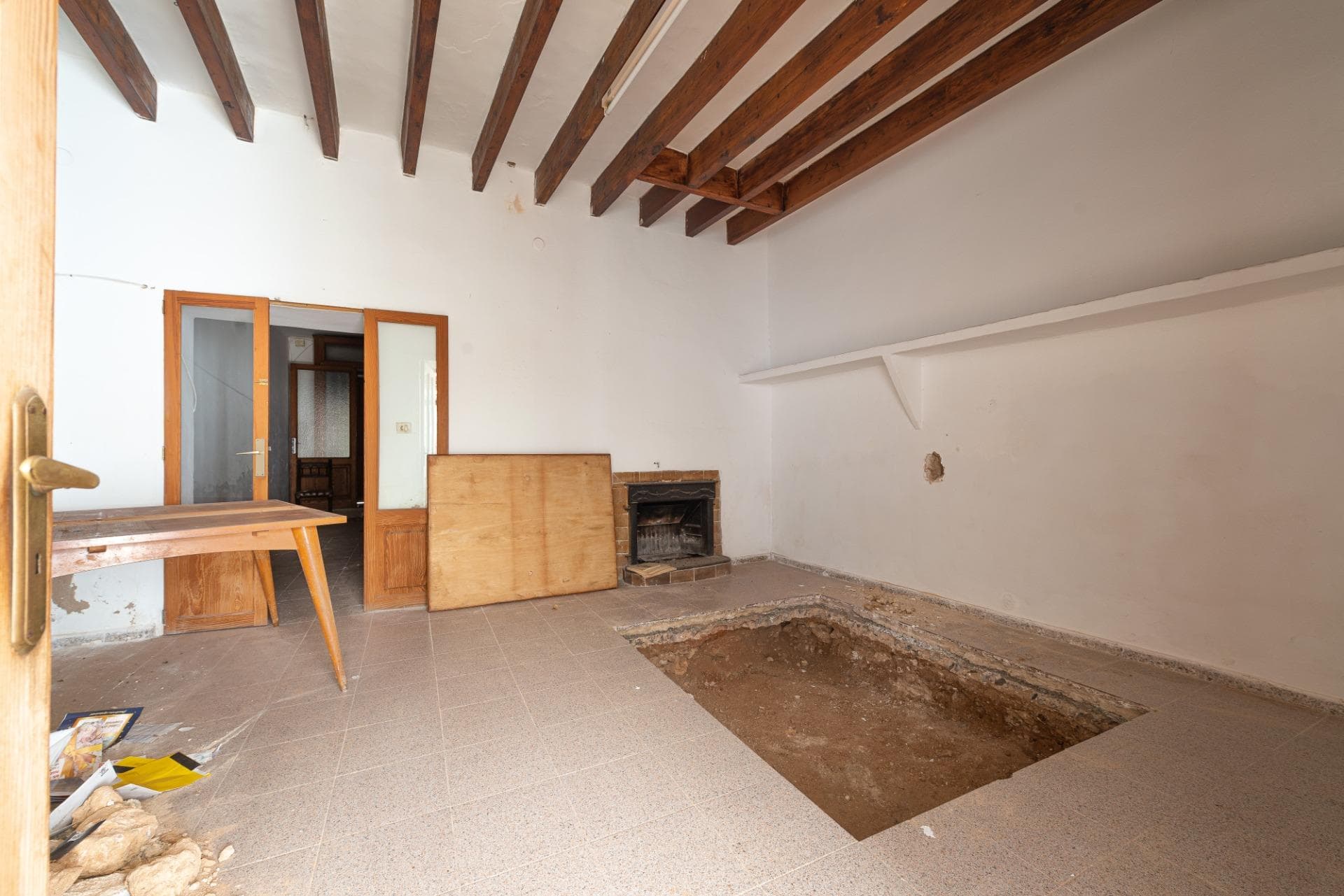 Historic house with garden and garage within the walls of Alcúdia.