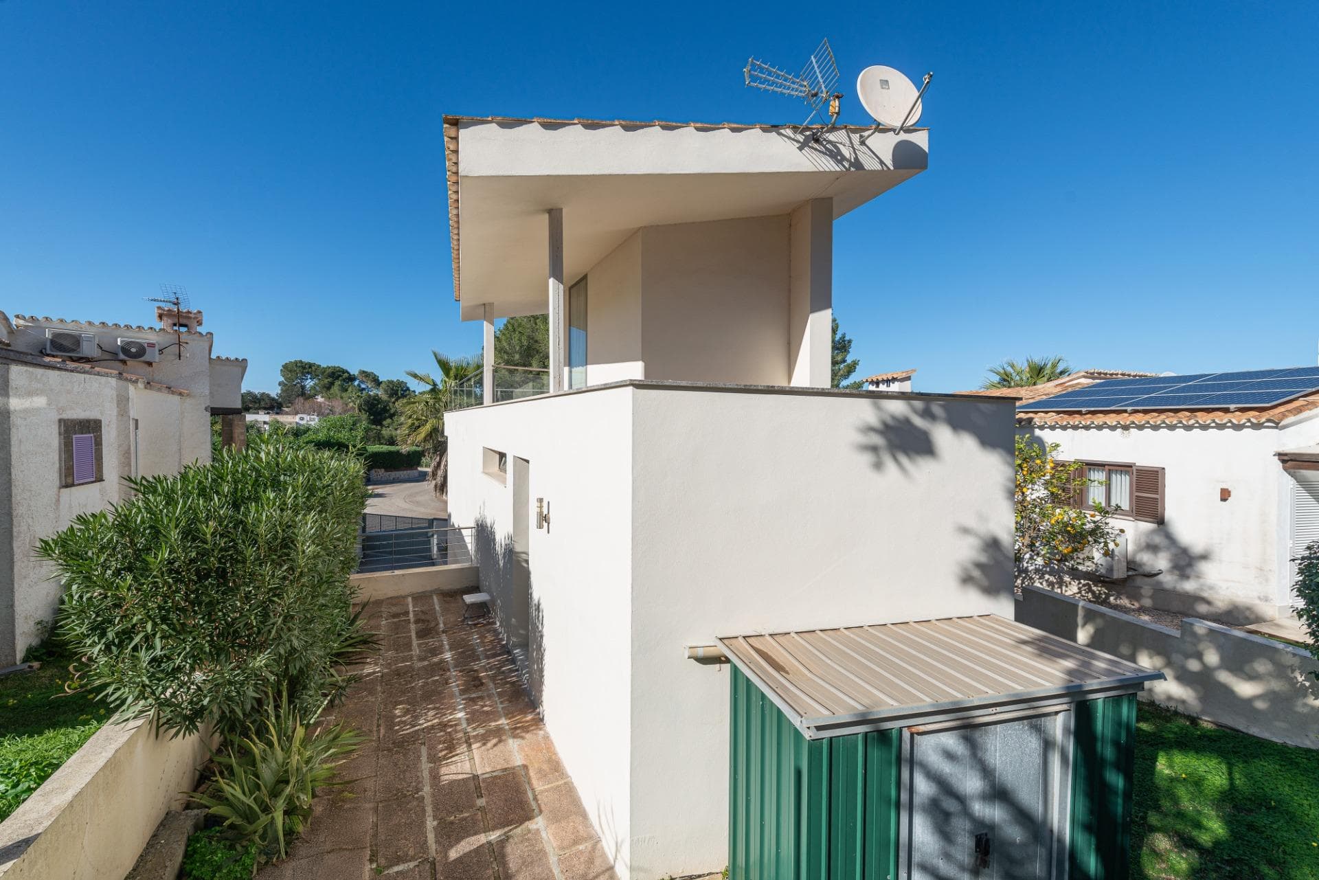 Chalet cerca de la Playa y Puerto deportivo.